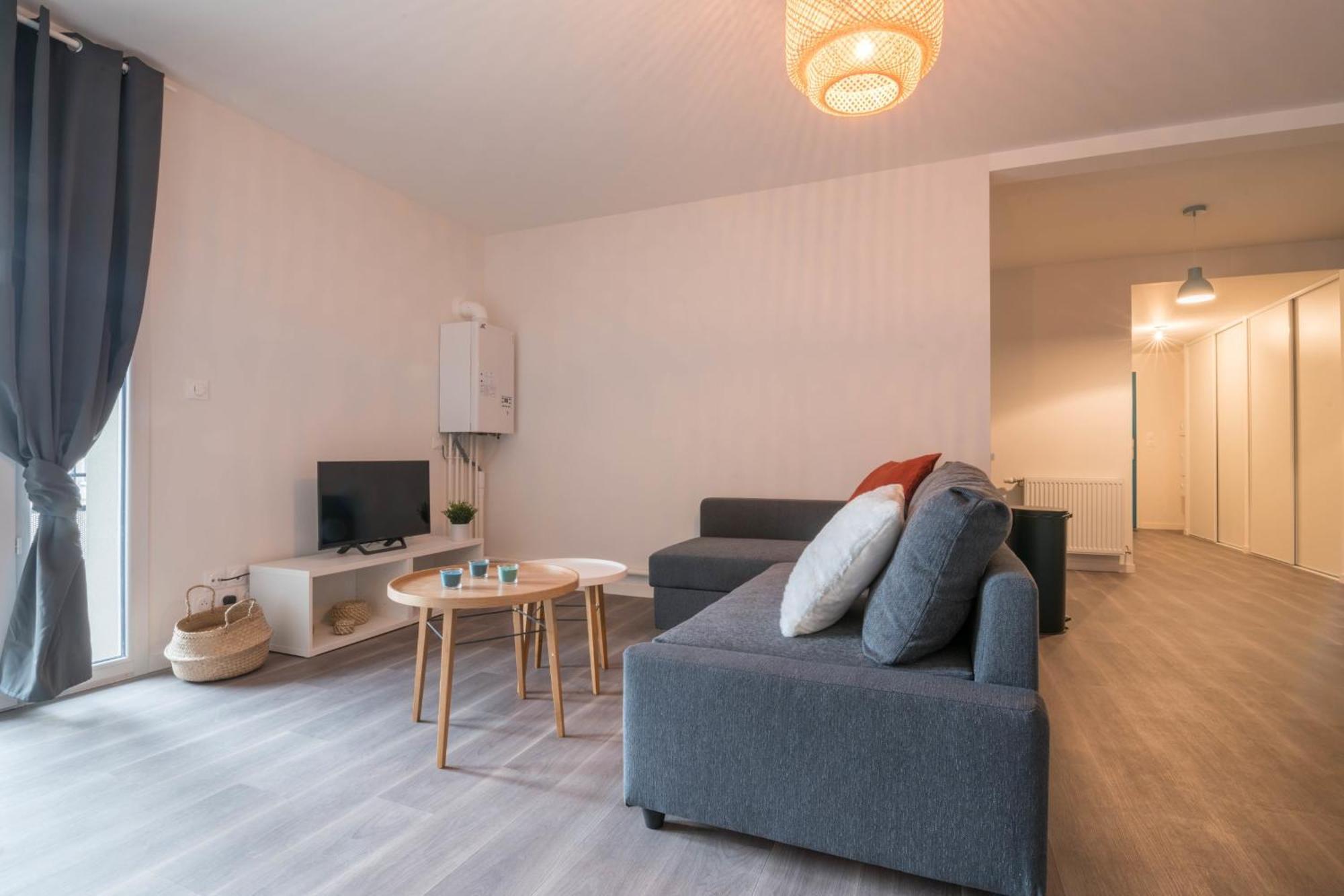 Melanie - T2 Proche Gare Apartment Le Mans Exterior photo