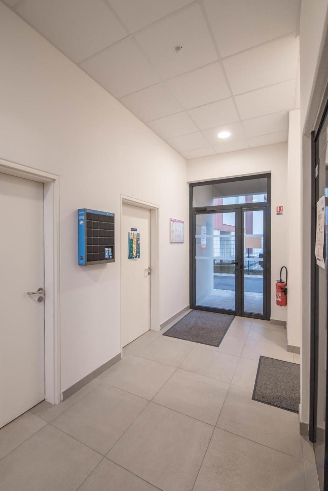 Melanie - T2 Proche Gare Apartment Le Mans Exterior photo